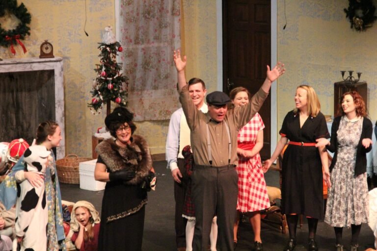 On Christmas Day in the Morning (2019), Union Street Players