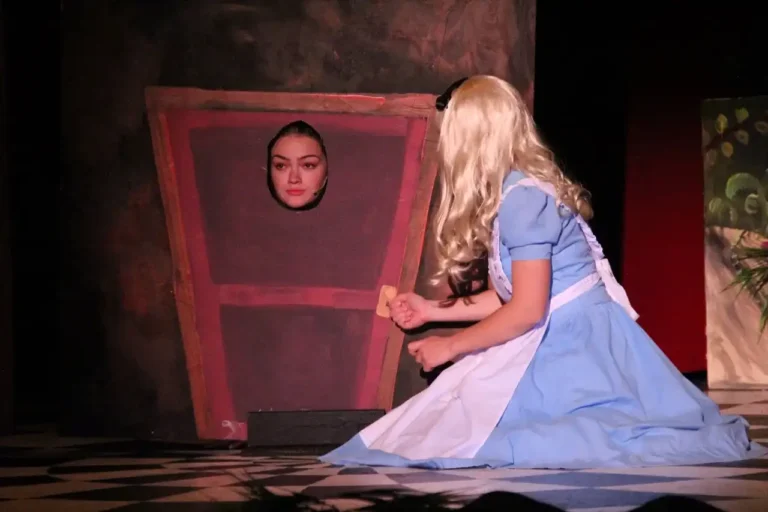 Alice in Wonderland (2022), Union Street Players