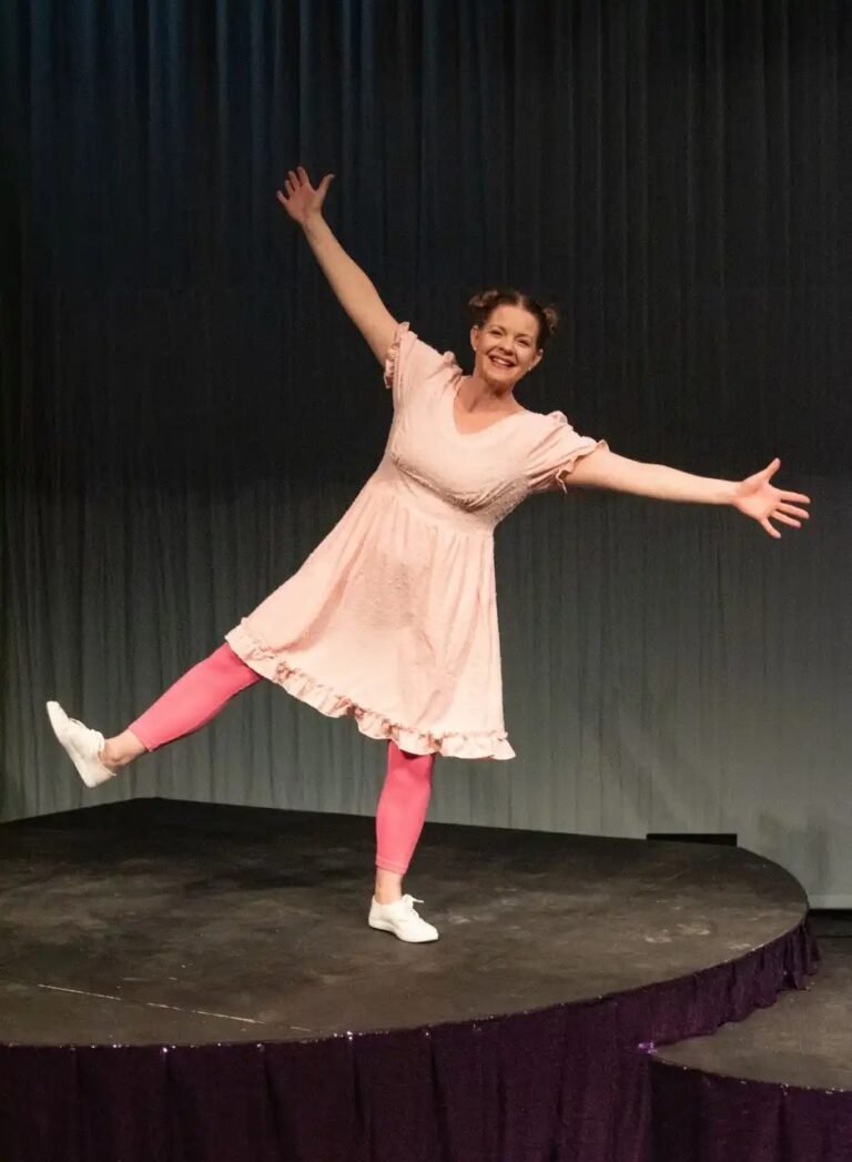 Elephant and Piggies - We Are In A Play (2023), Union Street Players