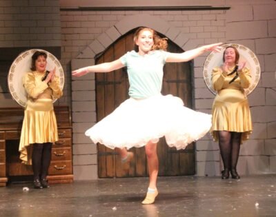 Beauty and the Beast (2019), Union Street Players